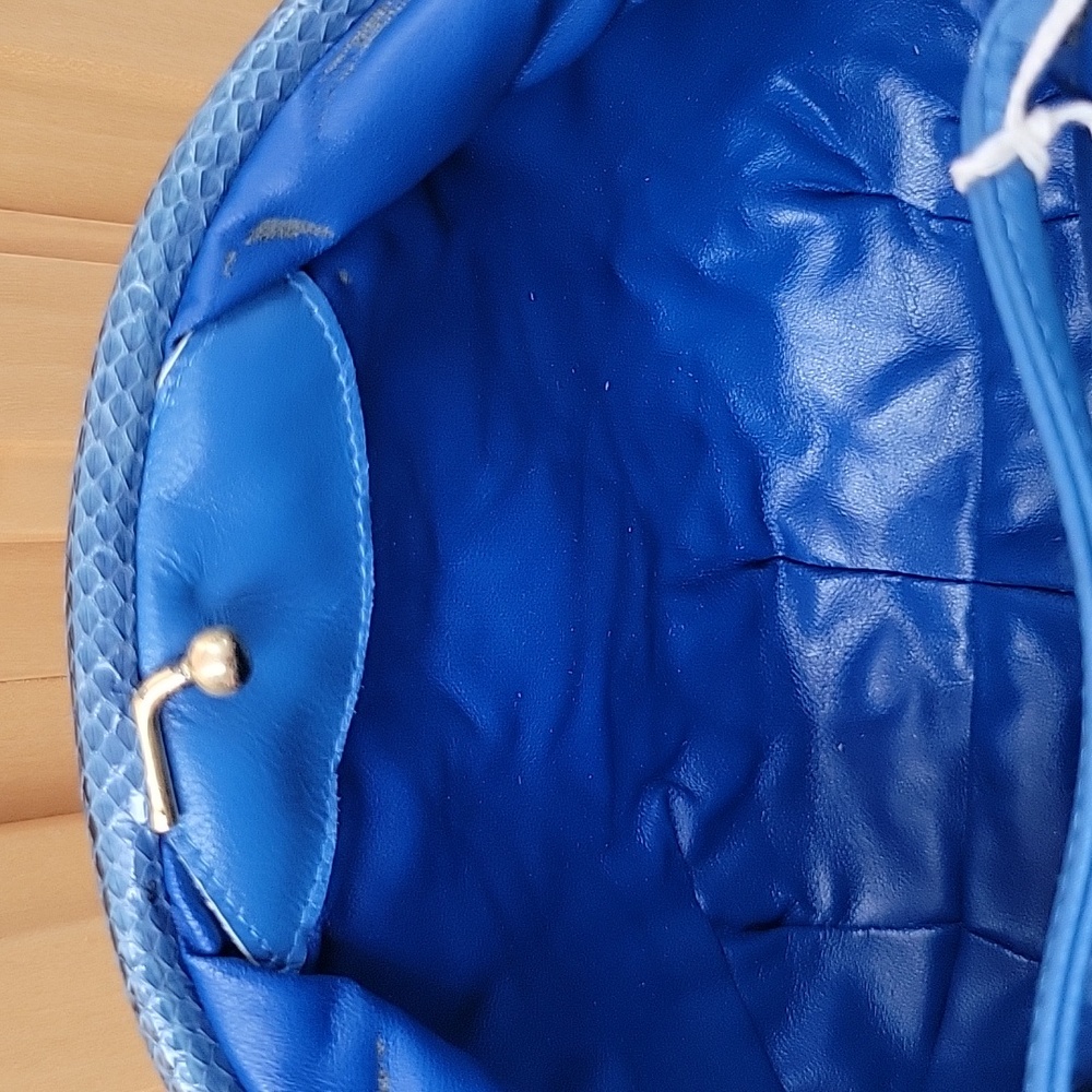Blue genuine snakeskin clutch - Picture 6 of 7